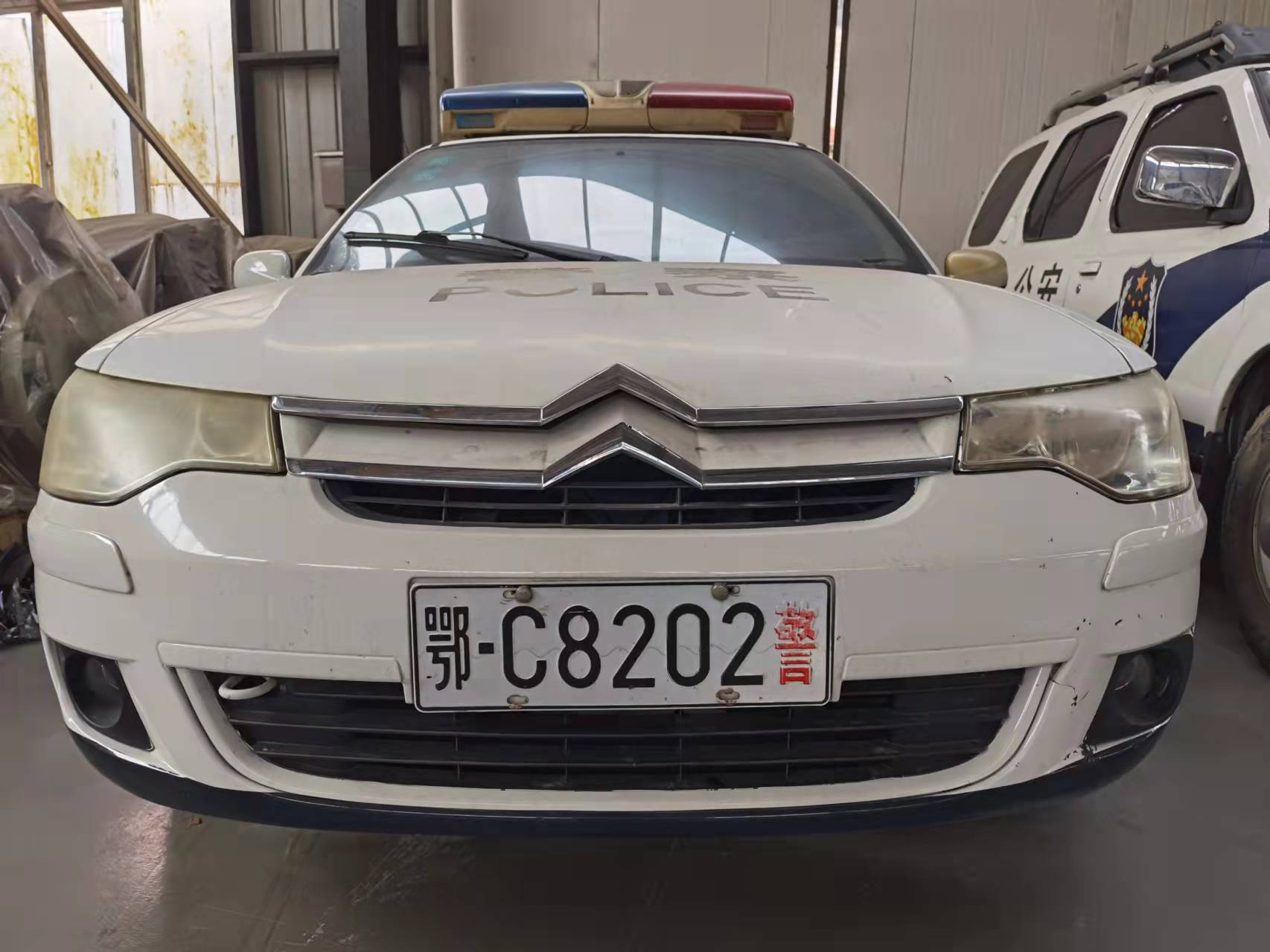 6.鄂C8202警.jpg